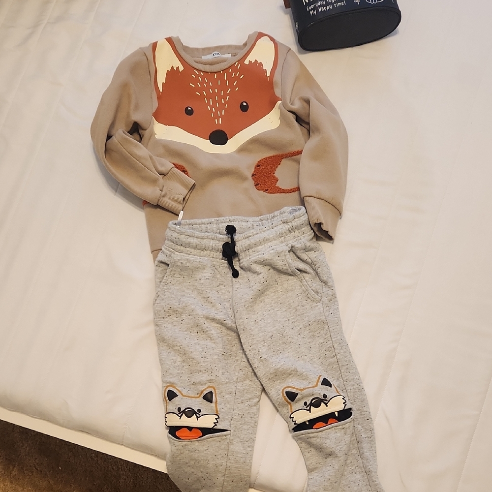 Fox Design Kids Sweatshirt and Joggers Set